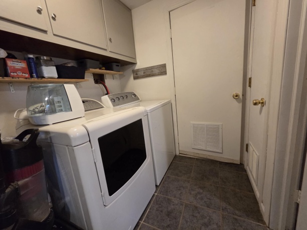 7716 Elm, MACHESNEY PARK, Illinois 61115, 2 Bedrooms Bedrooms, ,1 BathroomBathrooms,House,For Sale,Elm,202507384