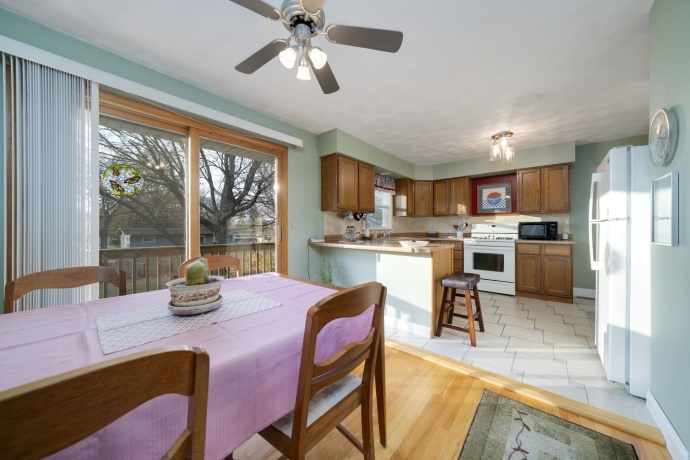 719 Blenheim, ROCKFORD, Illinois 61108, 2 Bedrooms Bedrooms, ,1 BathroomBathrooms,House,For Sale,Blenheim,202507386