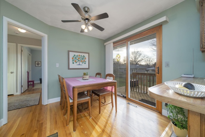 719 Blenheim, ROCKFORD, Illinois 61108, 2 Bedrooms Bedrooms, ,1 BathroomBathrooms,House,For Sale,Blenheim,202507386