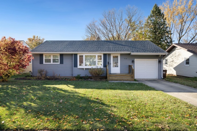 719 Blenheim, ROCKFORD, Illinois 61108, 2 Bedrooms Bedrooms, ,1 BathroomBathrooms,House,For Sale,Blenheim,202507386
