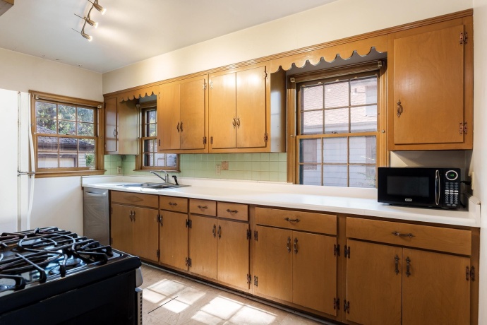 224 Rockford, ROCKFORD, Illinois 61107, 2 Bedrooms Bedrooms, ,1 BathroomBathrooms,House,For Sale,Rockford,202504487