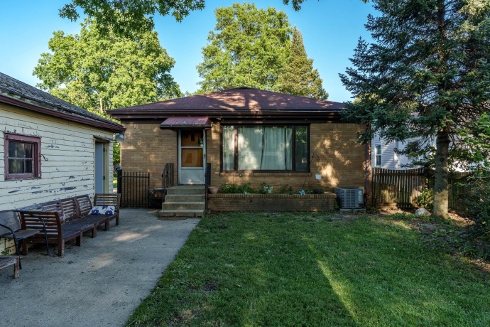 224 Rockford, ROCKFORD, Illinois 61107, 2 Bedrooms Bedrooms, ,1 BathroomBathrooms,House,For Sale,Rockford,202504487