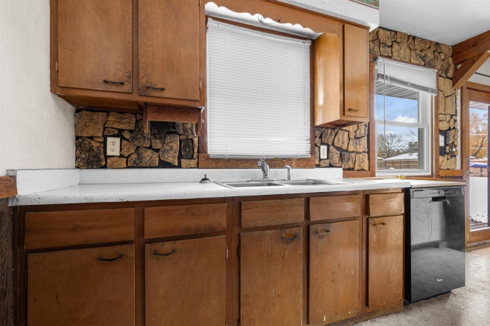 11807 Ventura, MACHESNEY PARK, Illinois 61115, 3 Bedrooms Bedrooms, ,1 BathroomBathrooms,House,For Sale,Ventura,202507389