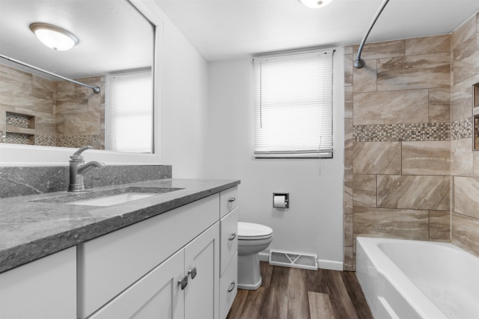 11807 Ventura, MACHESNEY PARK, Illinois 61115, 3 Bedrooms Bedrooms, ,1 BathroomBathrooms,House,For Sale,Ventura,202507389