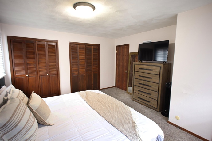 2914 Ware, ROCKFORD, Illinois 61114, 3 Bedrooms Bedrooms, ,2 BathroomsBathrooms,House,For Sale,Ware,202507390