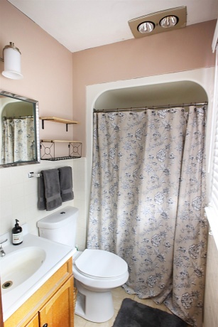 2914 Ware, ROCKFORD, Illinois 61114, 3 Bedrooms Bedrooms, ,2 BathroomsBathrooms,House,For Sale,Ware,202507390