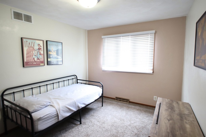 2914 Ware, ROCKFORD, Illinois 61114, 3 Bedrooms Bedrooms, ,2 BathroomsBathrooms,House,For Sale,Ware,202507390