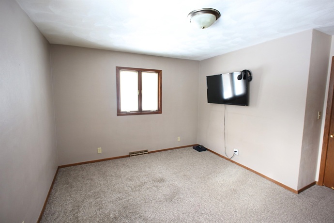 2914 Ware, ROCKFORD, Illinois 61114, 3 Bedrooms Bedrooms, ,2 BathroomsBathrooms,House,For Sale,Ware,202507390