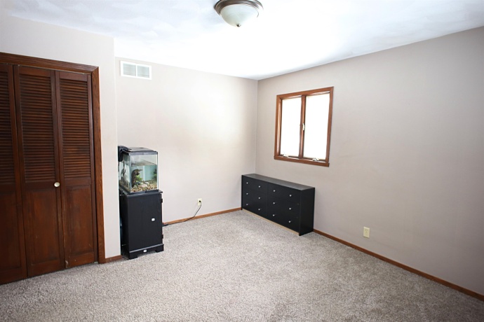 2914 Ware, ROCKFORD, Illinois 61114, 3 Bedrooms Bedrooms, ,2 BathroomsBathrooms,House,For Sale,Ware,202507390