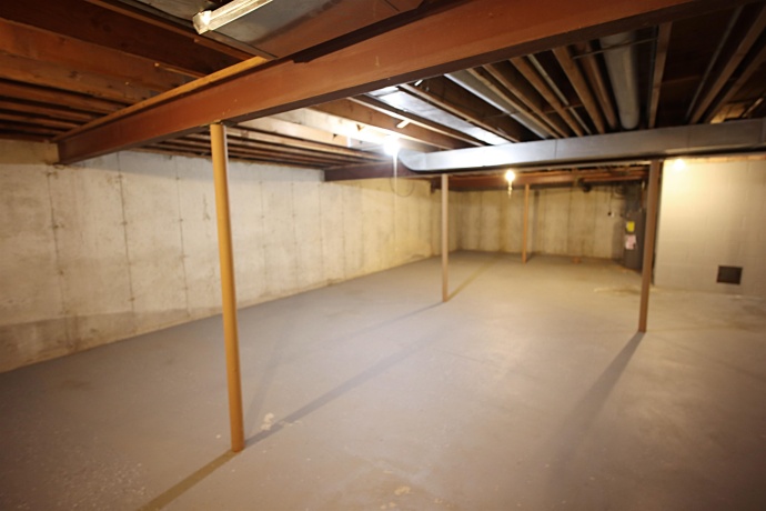 2914 Ware, ROCKFORD, Illinois 61114, 3 Bedrooms Bedrooms, ,2 BathroomsBathrooms,House,For Sale,Ware,202507390