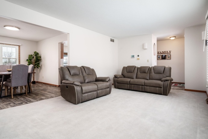 9336 Old Towne, ROSCOE, Illinois 61073, 4 Bedrooms Bedrooms, ,2 BathroomsBathrooms,House,For Sale,Old Towne,202507391