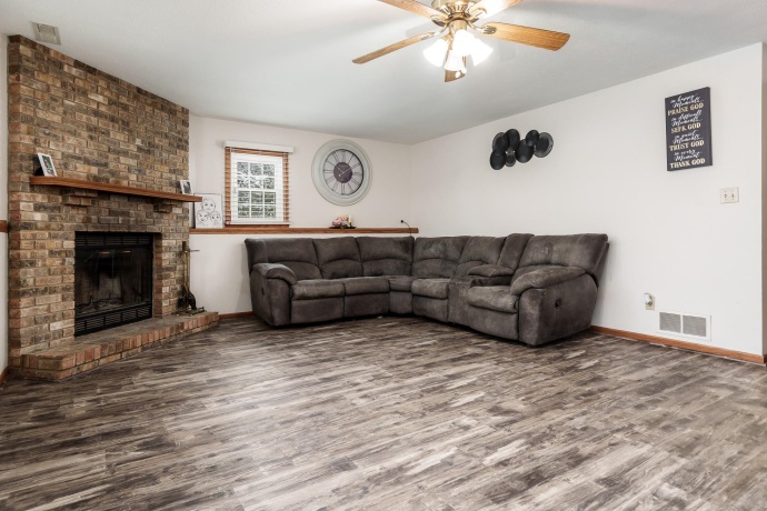 9336 Old Towne, ROSCOE, Illinois 61073, 4 Bedrooms Bedrooms, ,2 BathroomsBathrooms,House,For Sale,Old Towne,202507391