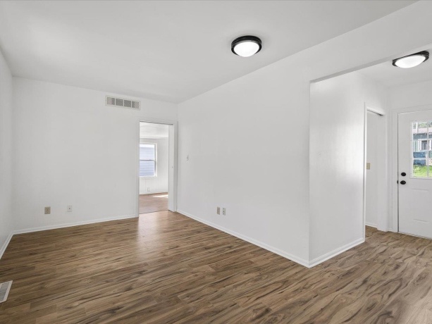 140 Walnut, Cedarville, Illinois 61013, 3 Bedrooms Bedrooms, ,2 BathroomsBathrooms,House,For Sale,Walnut,202504970