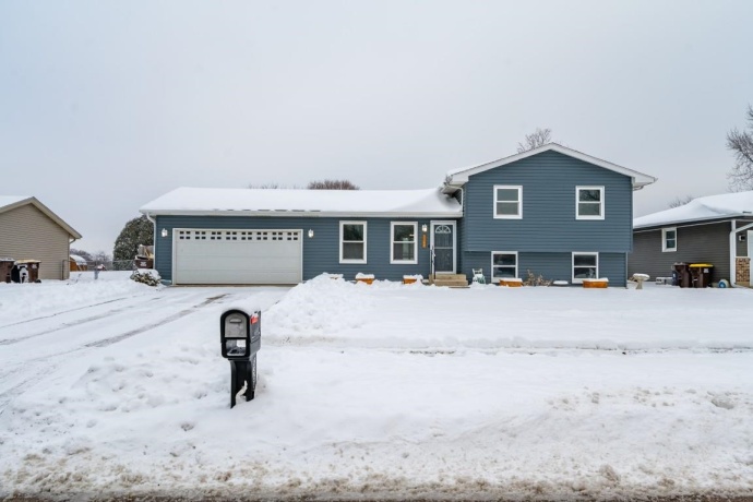 5368 PEBBLE CREEK, LOVES PARK, Illinois 61111, 3 Bedrooms Bedrooms, ,2 BathroomsBathrooms,House,For Sale,PEBBLE CREEK,202507392