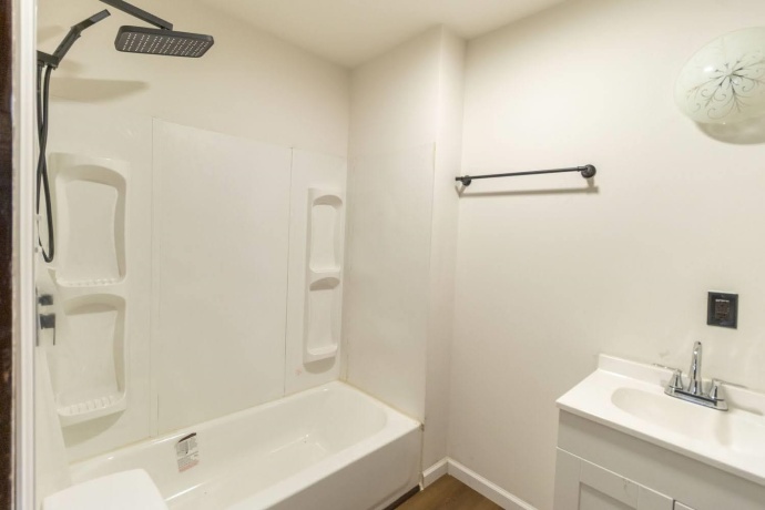 325 Stearns, FREEPORT, Illinois 61032, 3 Bedrooms Bedrooms, ,1 BathroomBathrooms,House,For Sale,Stearns,202507393