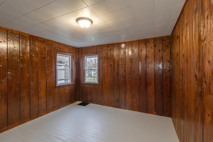 325 Stearns, FREEPORT, Illinois 61032, 3 Bedrooms Bedrooms, ,1 BathroomBathrooms,House,For Sale,Stearns,202507393