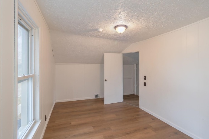 325 Stearns, FREEPORT, Illinois 61032, 3 Bedrooms Bedrooms, ,1 BathroomBathrooms,House,For Sale,Stearns,202507393