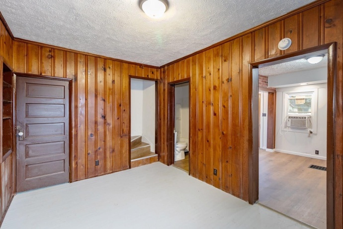 325 Stearns, FREEPORT, Illinois 61032, 3 Bedrooms Bedrooms, ,1 BathroomBathrooms,House,For Sale,Stearns,202507393