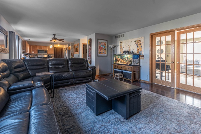 738 Trent, LOVES PARK, Illinois 61111, 4 Bedrooms Bedrooms, ,2 BathroomsBathrooms,House,For Sale,Trent,202507394