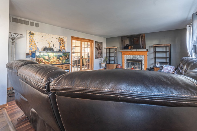 738 Trent, LOVES PARK, Illinois 61111, 4 Bedrooms Bedrooms, ,2 BathroomsBathrooms,House,For Sale,Trent,202507394