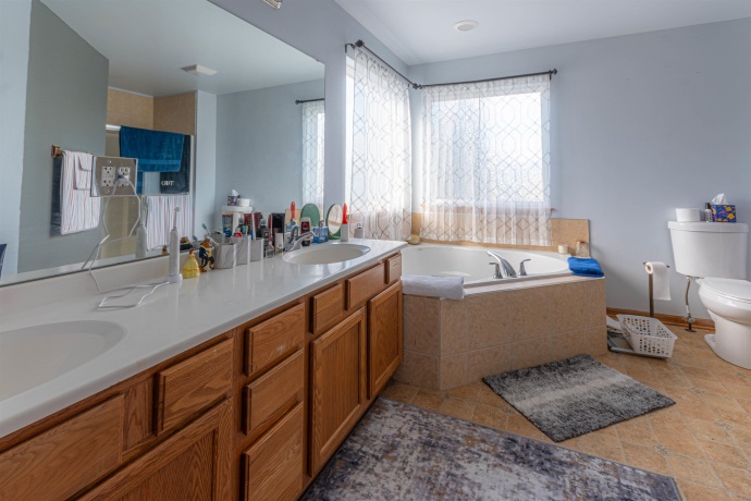 738 Trent, LOVES PARK, Illinois 61111, 4 Bedrooms Bedrooms, ,2 BathroomsBathrooms,House,For Sale,Trent,202507394