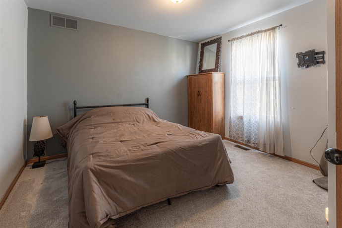 738 Trent, LOVES PARK, Illinois 61111, 4 Bedrooms Bedrooms, ,2 BathroomsBathrooms,House,For Sale,Trent,202507394