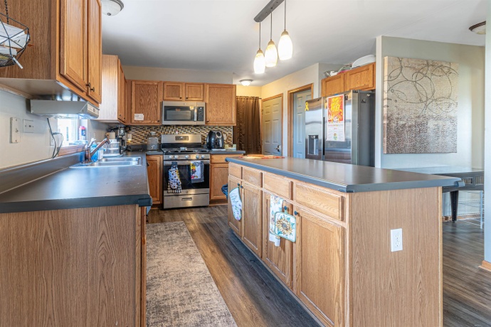 738 Trent, LOVES PARK, Illinois 61111, 4 Bedrooms Bedrooms, ,2 BathroomsBathrooms,House,For Sale,Trent,202507394