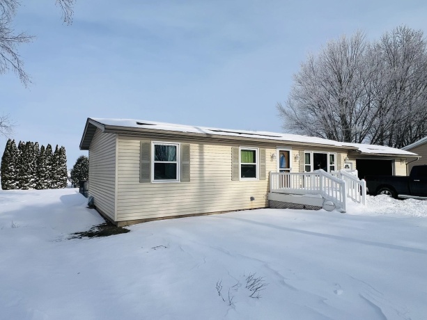 312 Garfield, PEARL CITY, Illinois 61062, 3 Bedrooms Bedrooms, ,1 BathroomBathrooms,House,For Sale,Garfield,202507395