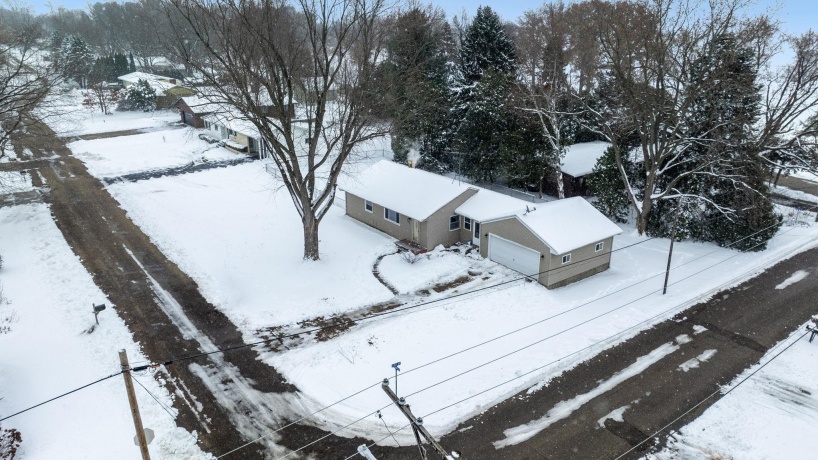 301 Barbara, MOUNT MORRIS, Illinois 61054, 3 Bedrooms Bedrooms, ,1 BathroomBathrooms,House,For Sale,Barbara,202507396