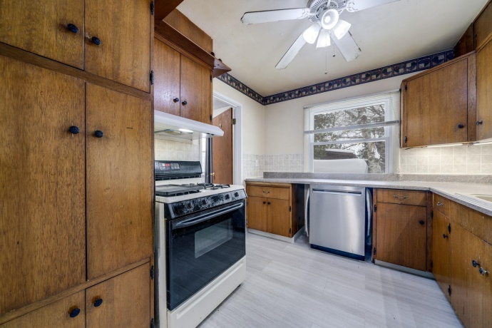 301 Barbara, MOUNT MORRIS, Illinois 61054, 3 Bedrooms Bedrooms, ,1 BathroomBathrooms,House,For Sale,Barbara,202507396