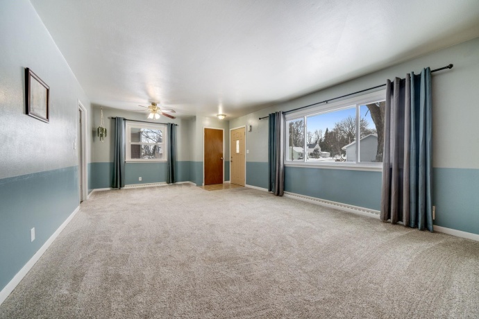 301 Barbara, MOUNT MORRIS, Illinois 61054, 3 Bedrooms Bedrooms, ,1 BathroomBathrooms,House,For Sale,Barbara,202507396