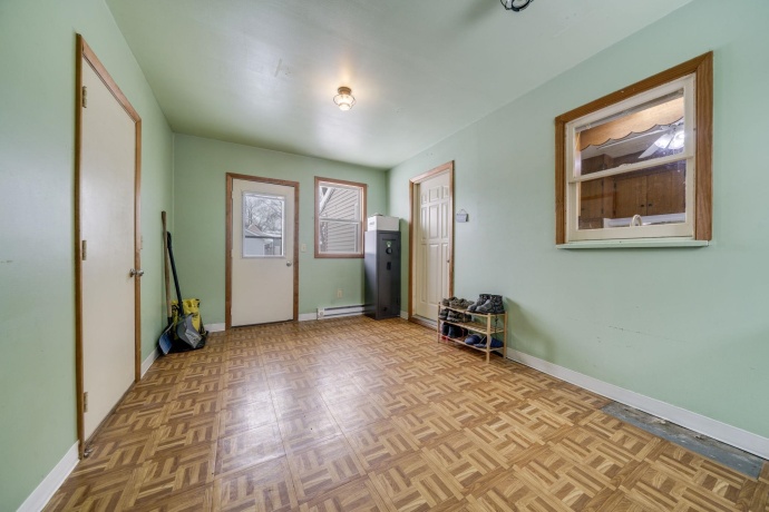 301 Barbara, MOUNT MORRIS, Illinois 61054, 3 Bedrooms Bedrooms, ,1 BathroomBathrooms,House,For Sale,Barbara,202507396