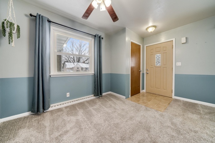 301 Barbara, MOUNT MORRIS, Illinois 61054, 3 Bedrooms Bedrooms, ,1 BathroomBathrooms,House,For Sale,Barbara,202507396