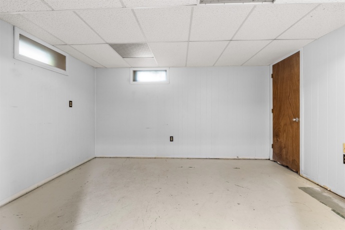 336 KENILWORTH, ROCKFORD, Illinois 61108, 3 Bedrooms Bedrooms, ,2 BathroomsBathrooms,House,For Sale,KENILWORTH,202506336