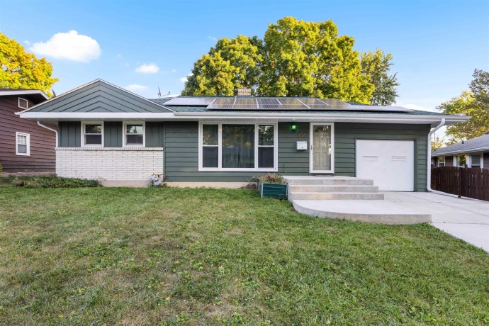 336 KENILWORTH, ROCKFORD, Illinois 61108, 3 Bedrooms Bedrooms, ,2 BathroomsBathrooms,House,For Sale,KENILWORTH,202506336