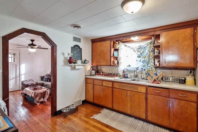 827 Sawyer, ROCKFORD, Illinois 61109, 2 Bedrooms Bedrooms, ,1 BathroomBathrooms,House,For Sale,Sawyer,202507398