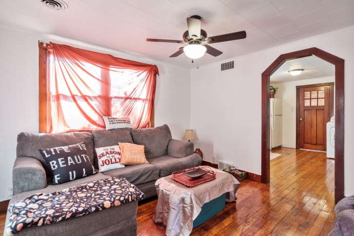 827 Sawyer, ROCKFORD, Illinois 61109, 2 Bedrooms Bedrooms, ,1 BathroomBathrooms,House,For Sale,Sawyer,202507398