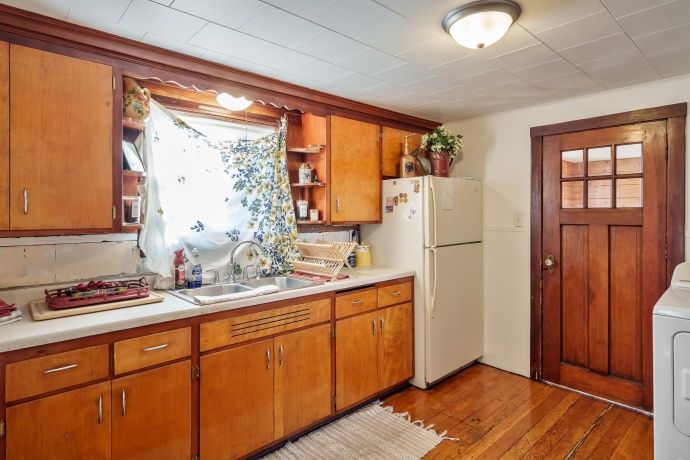 827 Sawyer, ROCKFORD, Illinois 61109, 2 Bedrooms Bedrooms, ,1 BathroomBathrooms,House,For Sale,Sawyer,202507398