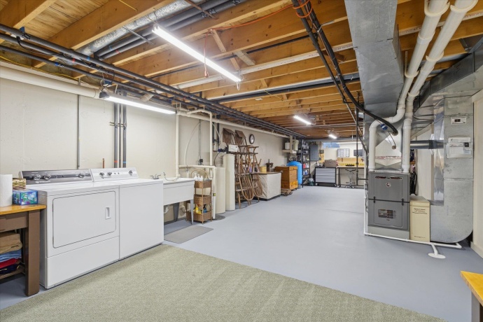 10906 HAMBORG, ROSCOE, Illinois 61073, 4 Bedrooms Bedrooms, ,2 BathroomsBathrooms,House,For Sale,HAMBORG,202507399