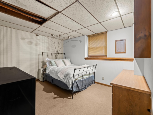 625 Robert, ROCKFORD, Illinois 61107, 4 Bedrooms Bedrooms, ,3 BathroomsBathrooms,House,For Sale,Robert,202507401