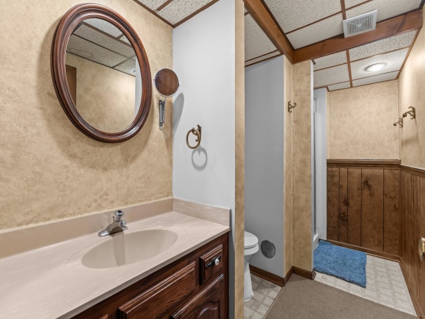 625 Robert, ROCKFORD, Illinois 61107, 4 Bedrooms Bedrooms, ,3 BathroomsBathrooms,House,For Sale,Robert,202507401