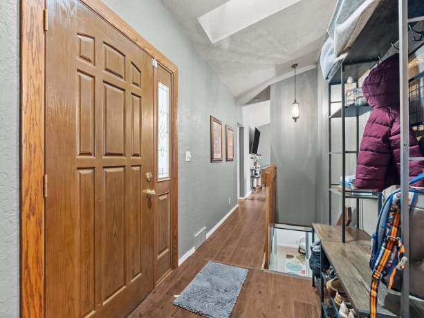 625 Robert, ROCKFORD, Illinois 61107, 4 Bedrooms Bedrooms, ,3 BathroomsBathrooms,House,For Sale,Robert,202507401