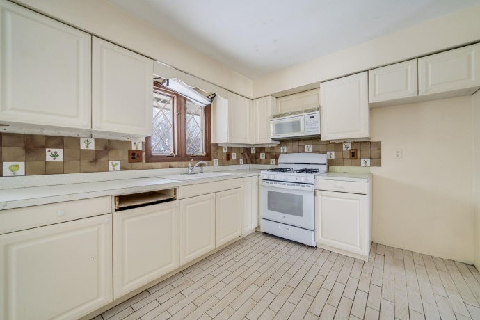 632 O'Connell, BELVIDERE, Illinois 61008, 3 Bedrooms Bedrooms, ,2 BathroomsBathrooms,House,For Sale,O'Connell,202507402