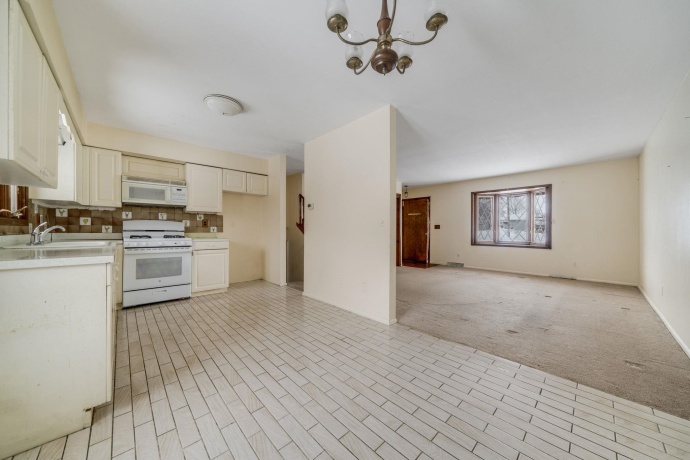 632 O'Connell, BELVIDERE, Illinois 61008, 3 Bedrooms Bedrooms, ,2 BathroomsBathrooms,House,For Sale,O'Connell,202507402