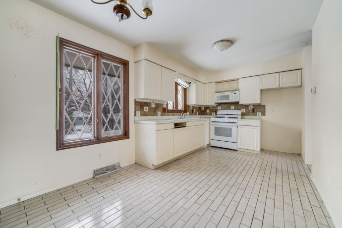 632 O'Connell, BELVIDERE, Illinois 61008, 3 Bedrooms Bedrooms, ,2 BathroomsBathrooms,House,For Sale,O'Connell,202507402