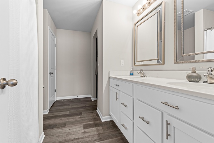 12630 SCARSDALE, LOVES PARK, Illinois 61111, 3 Bedrooms Bedrooms, ,2 BathroomsBathrooms,House,For Sale,SCARSDALE,202507403