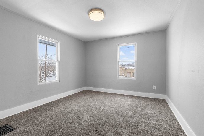 1519 13th, ROCKFORD, Illinois 61104, 4 Bedrooms Bedrooms, ,2 BathroomsBathrooms,House,For Sale,13th,202507404