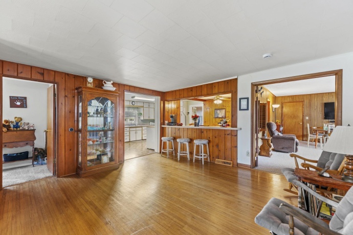 1111 Pearl, BELVIDERE, Illinois 61008, 5 Bedrooms Bedrooms, ,2 BathroomsBathrooms,House,For Sale,Pearl,202507405