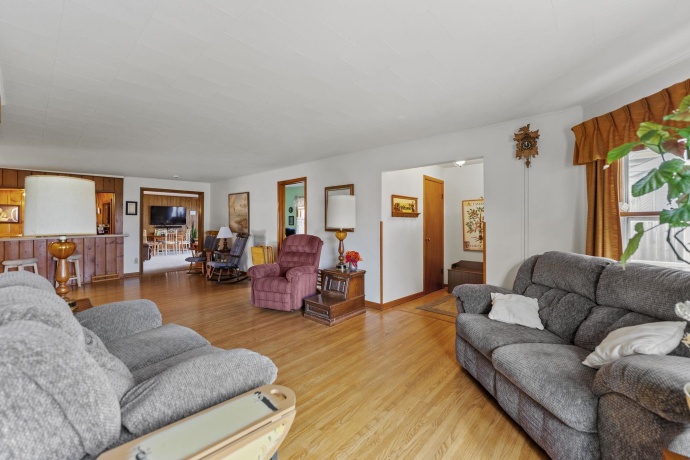 1111 Pearl, BELVIDERE, Illinois 61008, 5 Bedrooms Bedrooms, ,2 BathroomsBathrooms,House,For Sale,Pearl,202507405