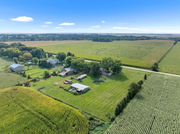 11754 Wange, CAPRON, Illinois 61012, 3 Bedrooms Bedrooms, ,2 BathroomsBathrooms,House,For Sale,Wange,202506069